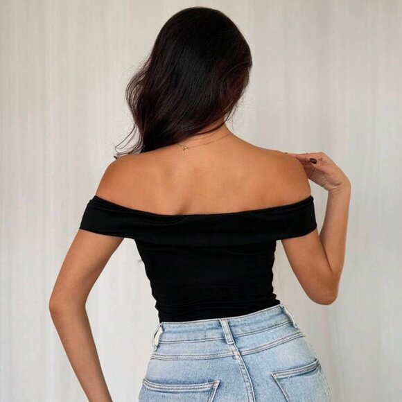 Women's strapless tie front tank top, sleeveless fitted tube top. - Picture 4 of 6